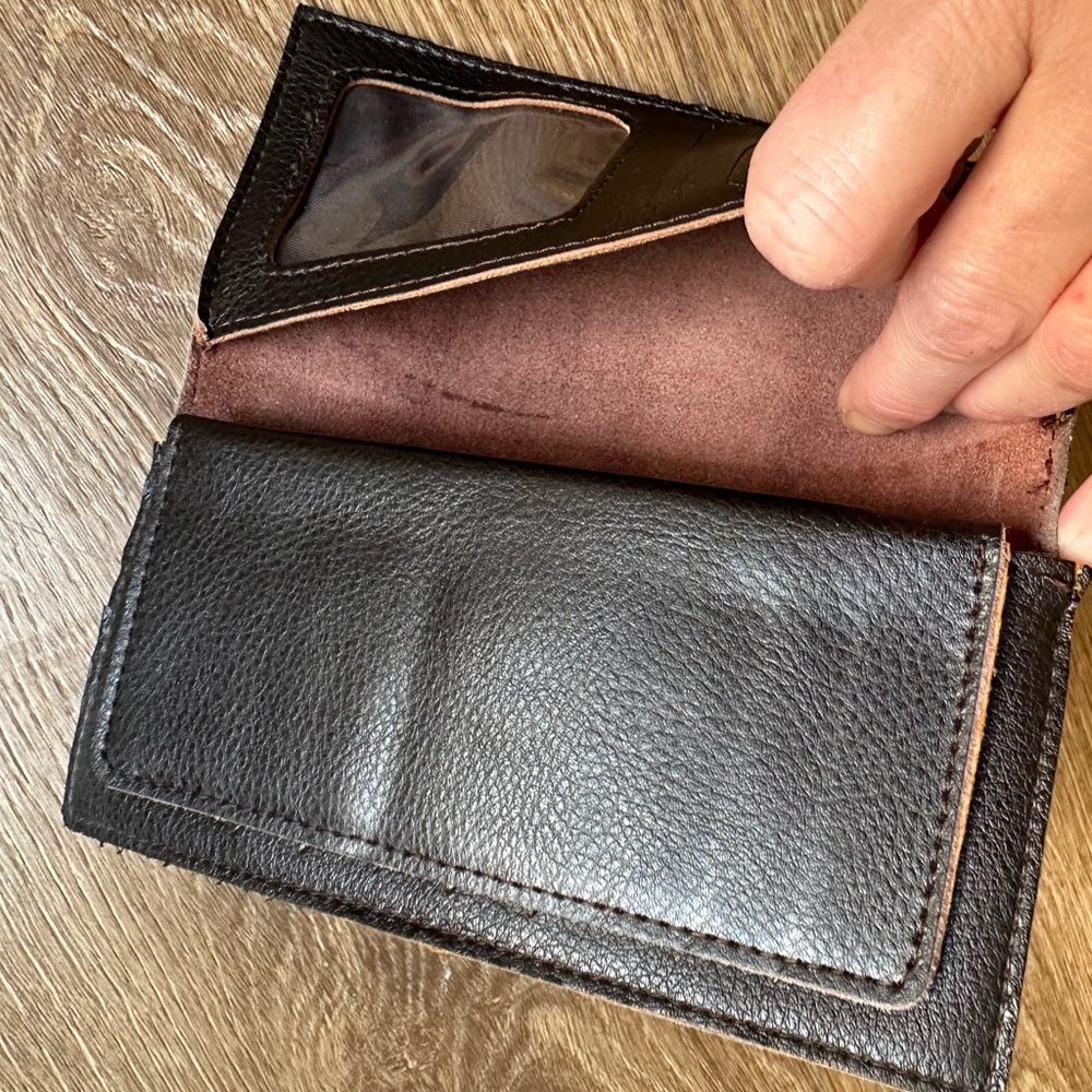 Giorgio Armani Chocolate Brown Leather Card Holder - Picture 7 of 8